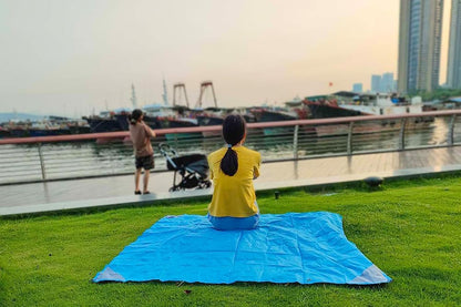 Pocket Picnic Blanket, Compact Lightweight Tarp for Camping