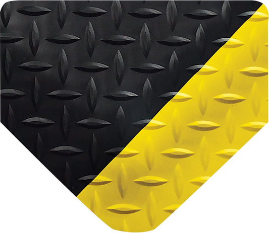 Wearwell Diamond-Plate Select Mat - Black/Yellow. Anti-Fatigue Workstation Mat. 3' W x 5' L x 9/16" Thickness. PVC Vinyl Surface with PVC Sponge. For Dry Industrial Use (495.916x3x5BYL)