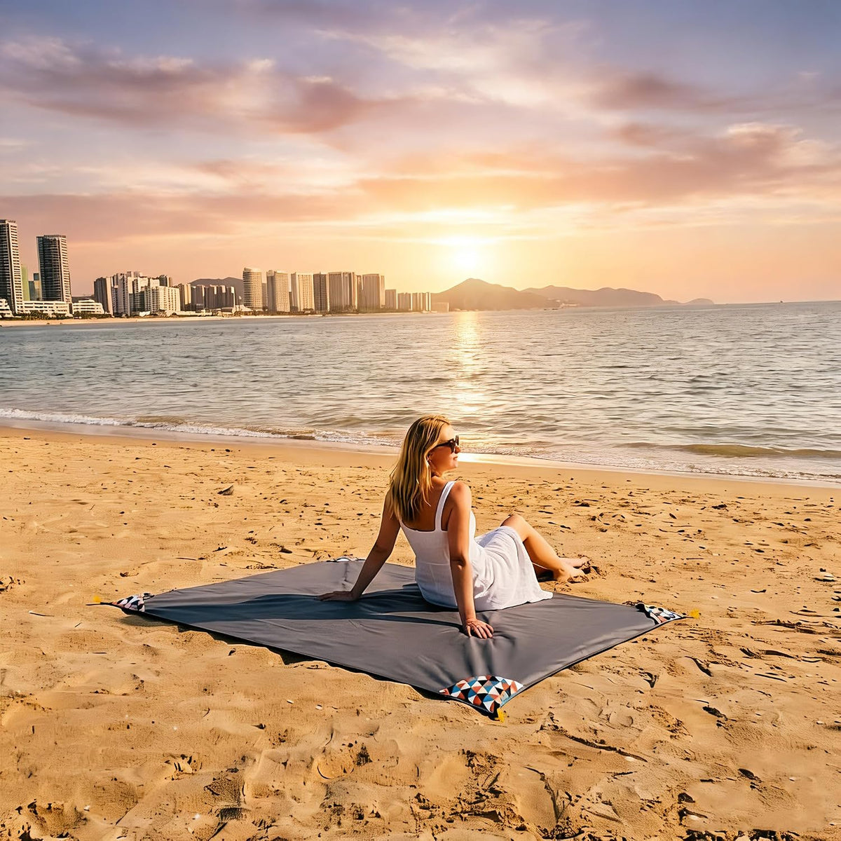 Pocket Picnic Blanket, Compact Lightweight Waterproof Beach Blanket